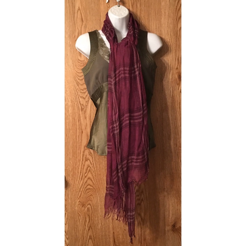 Scarf or Shawl Purple Plaid Short Fringe